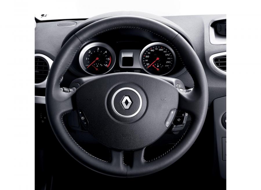  Renault Clio Estate 2007 года  (фото 20 из 50)